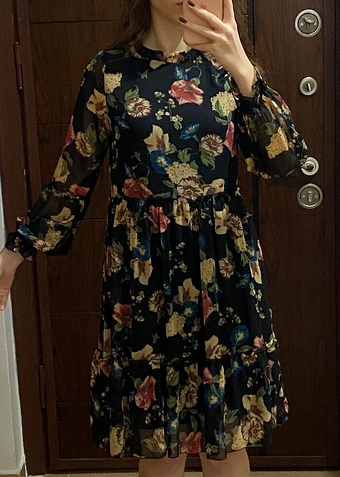Çiçekli elbise - Görsel 3