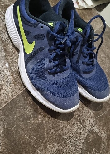 Nike Spor Ayakkabı