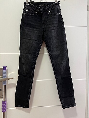Siyah skinny jean