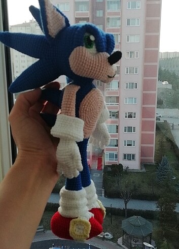 Sonic amigurumi karakter oyuncak 