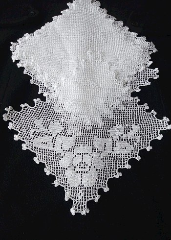  El Yapımı Beyaz Dantel Motif
