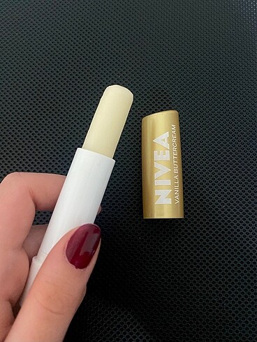Nivea Nivea Vanilla Buttercream Lip Balm