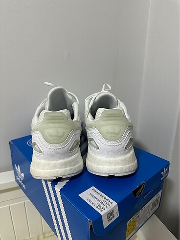 37,5 Beden Adidas spor ayakkabı