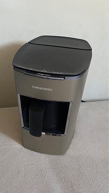 Grundig su depolu kahve makinesi