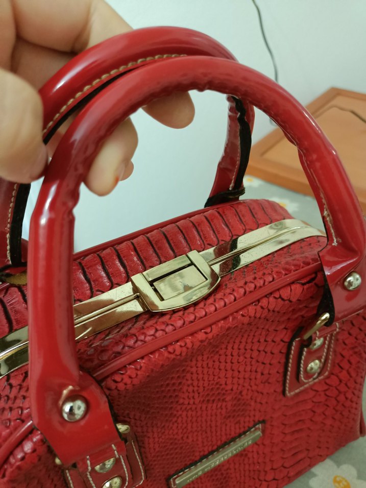 Kırmızı Yılan Derisi Desenli Deri Kadın Çantası - Görsel 2