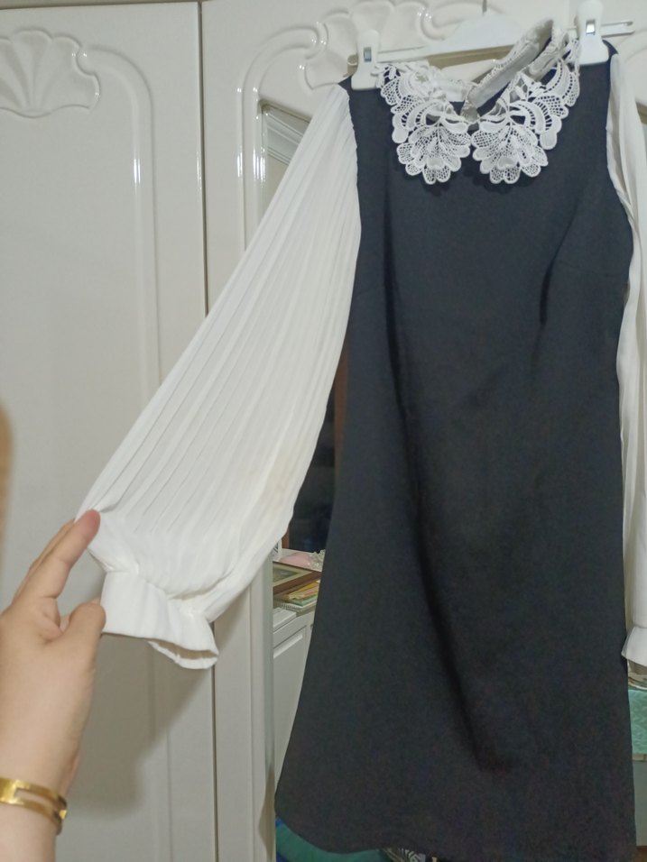 Dantel Yaka Detaylı Gri Kadın Bluz - Görsel 2