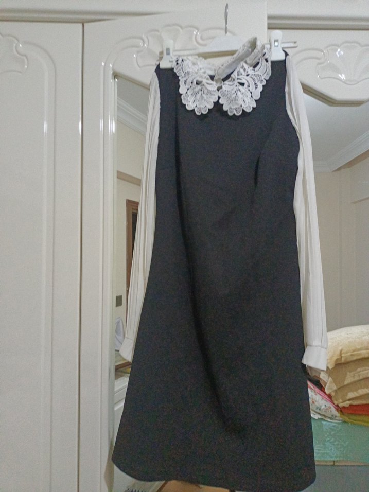 Dantel Yaka Detaylı Gri Kadın Bluz - Görsel 3