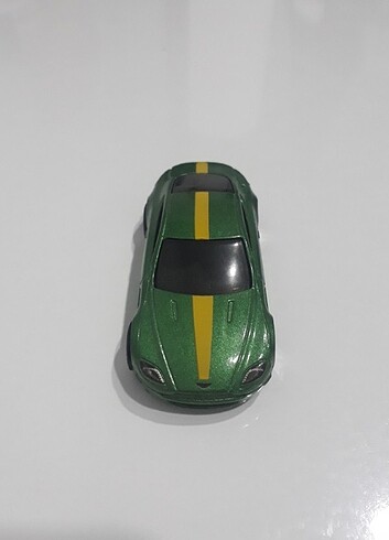 Hot Wheels Aston Martin V8 Vantage