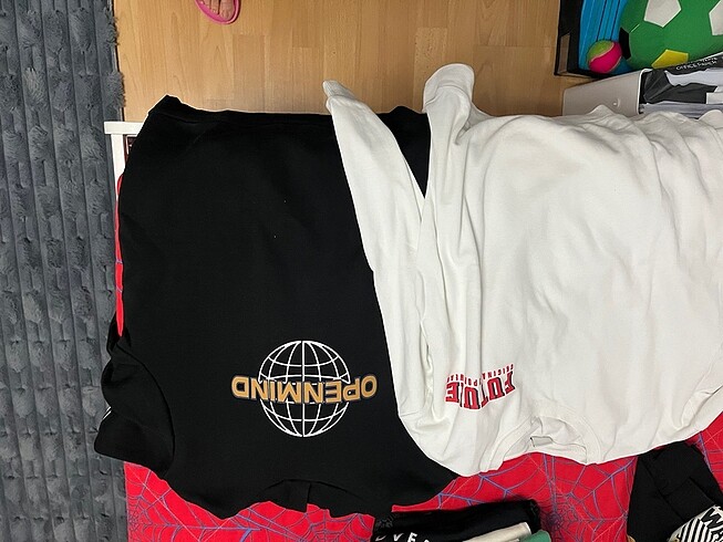 Diğer Çeşitli sweatshirt