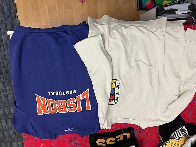 11-12 Yaş Beden Çeşitli sweatshirt