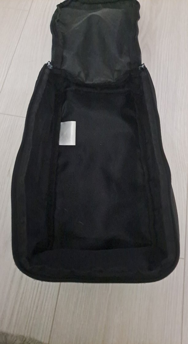 Adidas Siyah Gri Fermuarlı Erkek Spor Çantası - Görsel 3