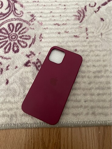 iPhone 12 lansman bordo telefon kılıfı