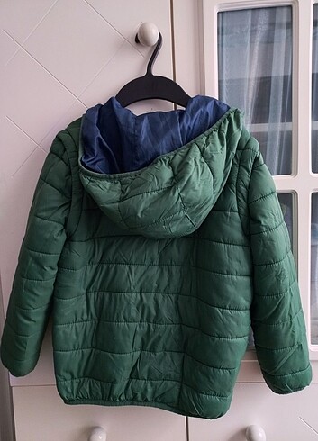 8 Yaş Beden yeşil Renk ZARA MONT YELEK