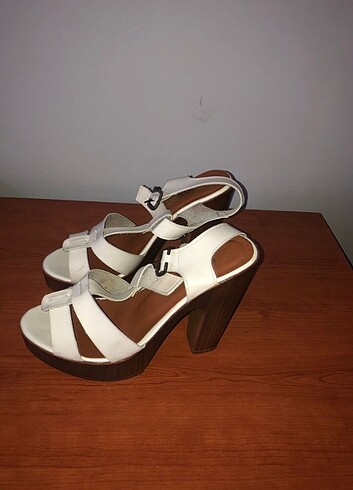 38 Beden beyaz Renk Beyaz topuklu ayakkabı 