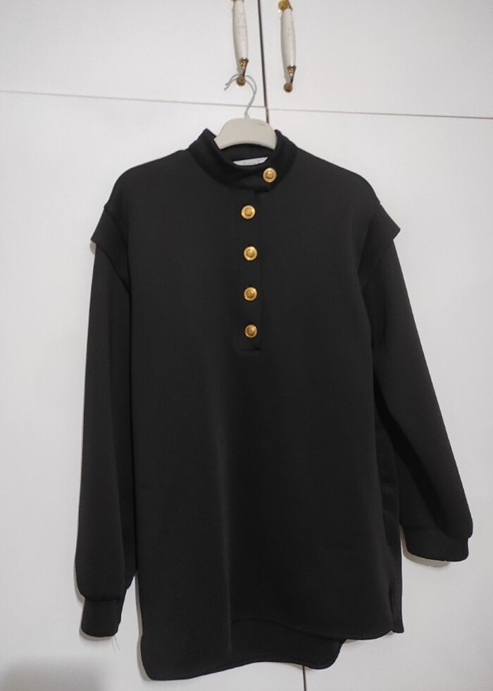 Siyah düğme detaylı tunik - Görsel 2