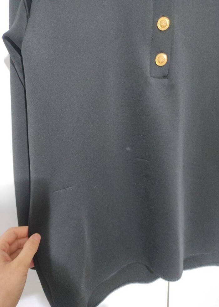 Siyah düğme detaylı tunik - Görsel 4