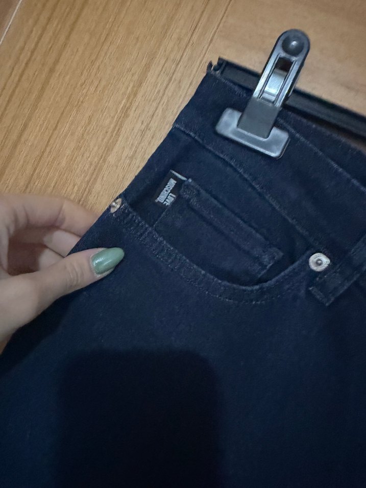 Koyu Lacivert Kalpli Dar Kesim Jean — görsel 4/7