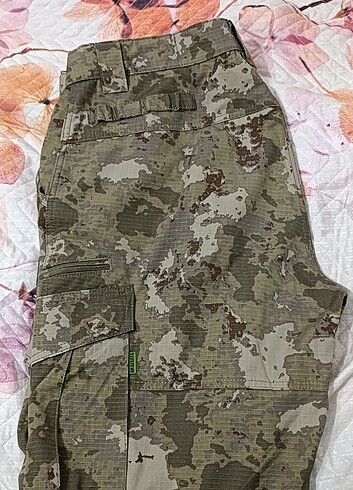 Kamuflaj pantolon 