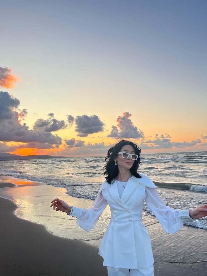 Kadın Beyaz Uzun Kollu İpek Takım - Görsel 4