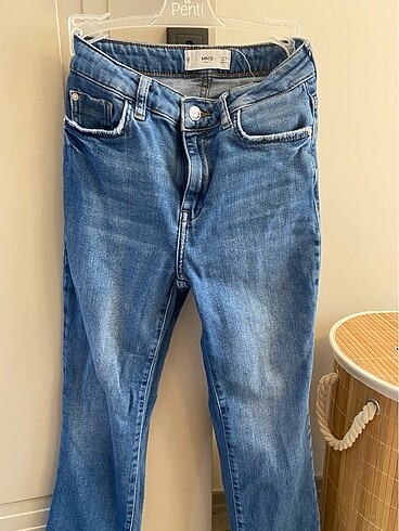 Mango Mango Jean