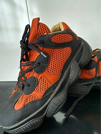  E.L.F Sports