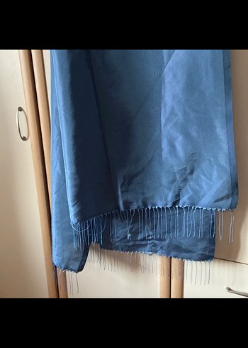 Mavi Saten Dokulu Kadın Şal - Görsel 2