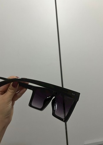 Beden siyah Renk Şeffaf Siyah Minimalist Kadın Güneş Gözlüğü