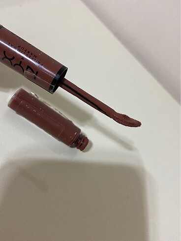 NYX Ruj gloss