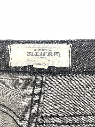40 Beden çeşitli Renk PreLoved Skinny %70 İndirimli.
