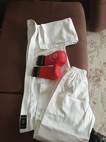 KİHON Karate forması sarı kuşak ve boks eldiveni