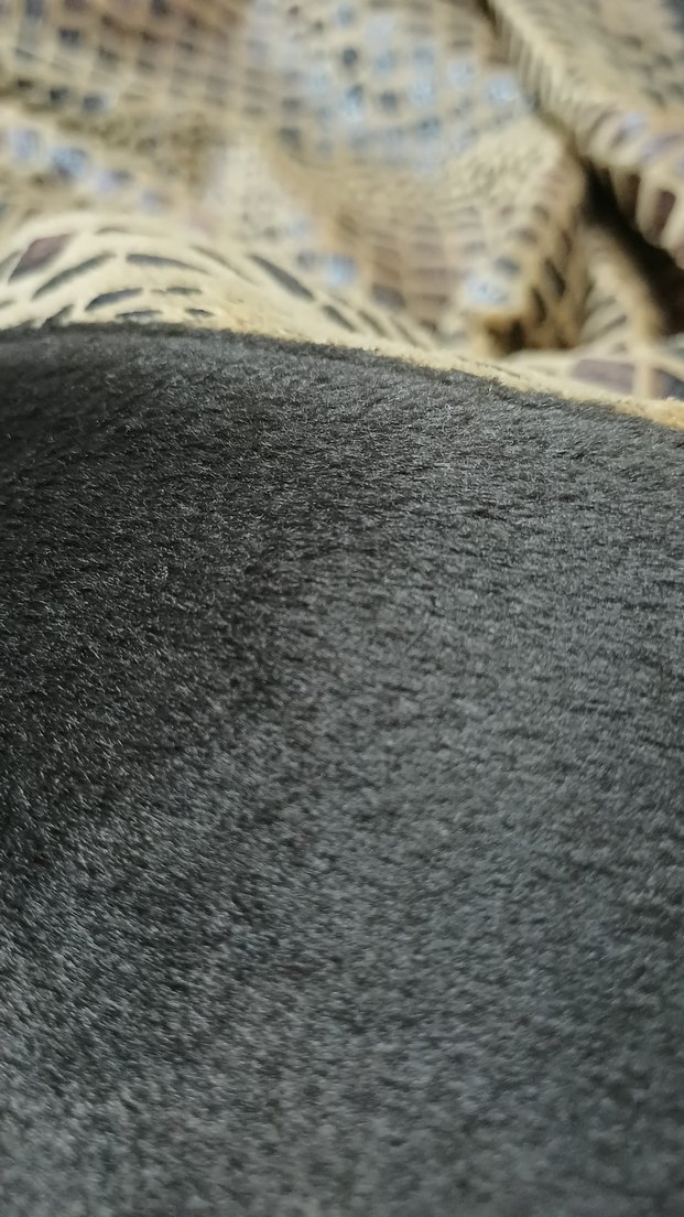 Parlak Kahverengi Yılan Desenli Yatak Örtüsü - Görsel 3