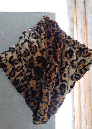 Kahverengi Kürklü Leopar Desenli Kadın Atkı - Görsel 3