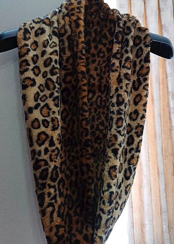 Kahverengi Kürklü Leopar Desenli Kadın Atkı - Görsel 4