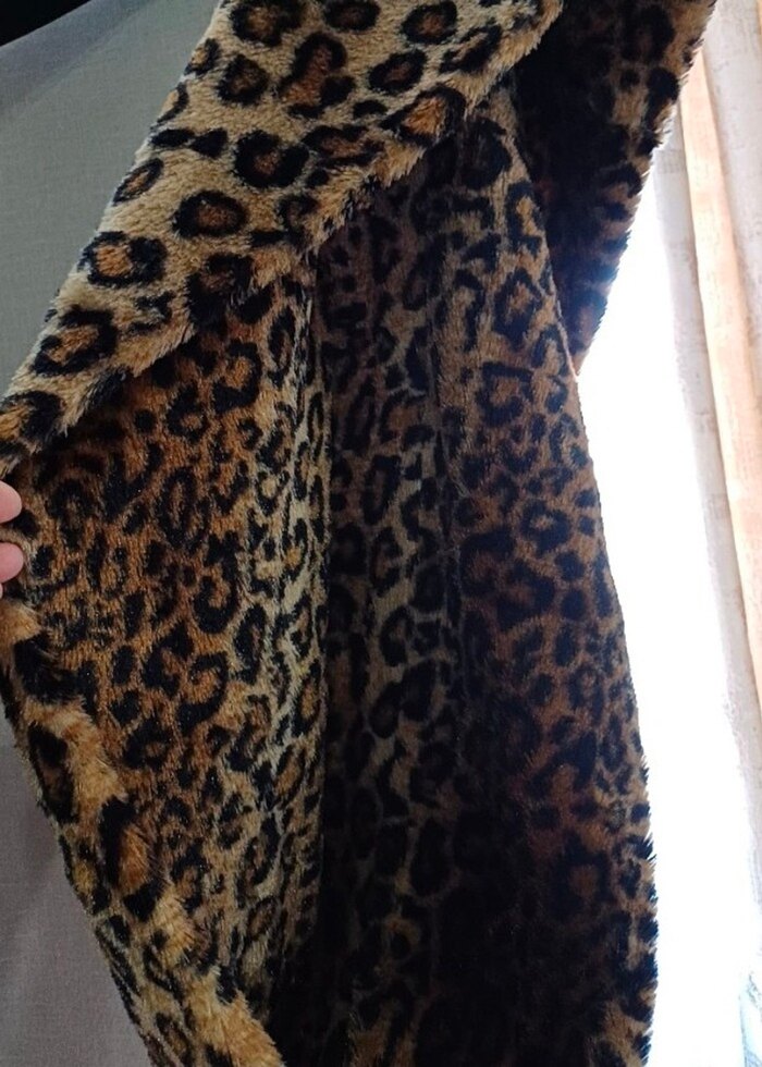 Kahverengi Kürklü Leopar Desenli Kadın Atkı - Görsel 2