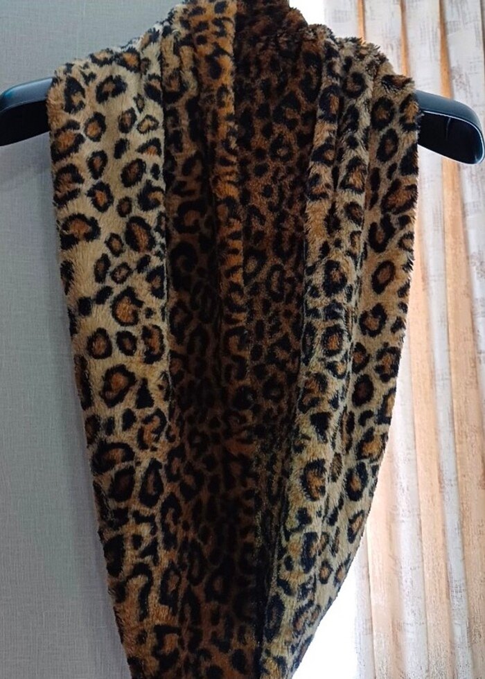 Kahverengi Kürklü Leopar Desenli Kadın Atkı - Görsel 4