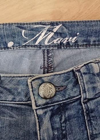 26 Beden Düğmeli Mavi Batik Desen Kadın Kot Şort