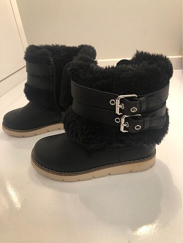 26 Beden ZARA Kız Çocuk Botu