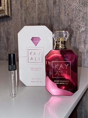 Sweet diamond pink pepper kayali 5 ml