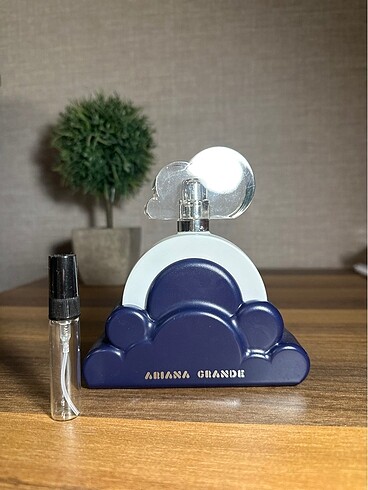 Ariana grande Cloud 2.0 intense 3 ml