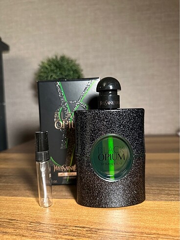 Black Opium Illicit Green 5 ml