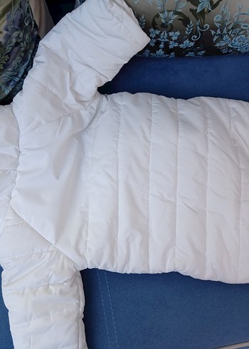 Beyaz Kız Bebek Kapüşonlu Kar Tulumu - Görsel 6