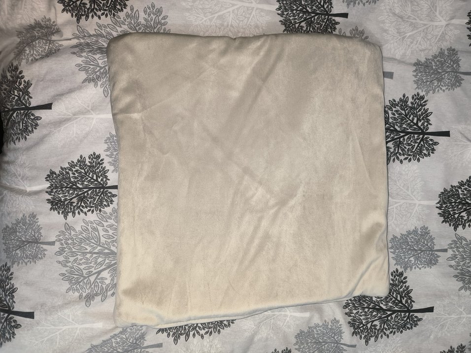 modern çizgi tasarımlı içi sünger dokulu bej kırlent - Görsel 3