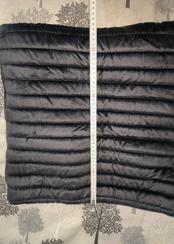 Gri Goth Tarzı Yastık Kılıfı - Görsel 3