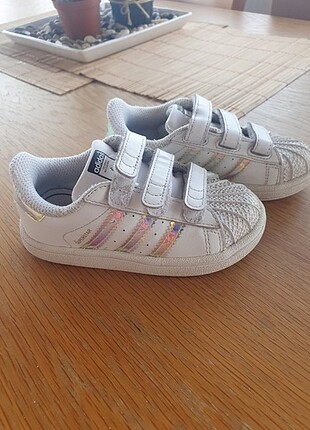 Adidas spor ayakkabı