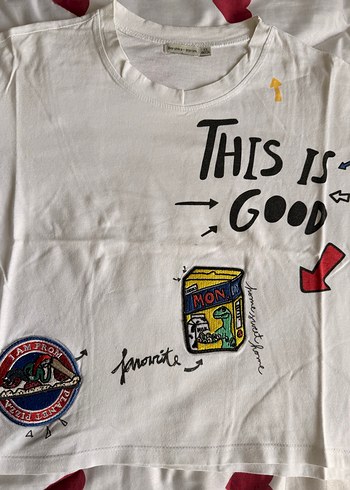 Bershka baskılı crop - Görsel 2