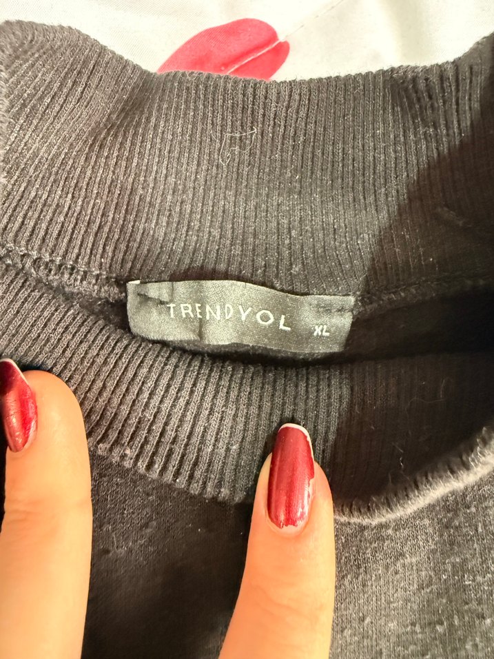 Siyah Baskılı Kadın Sweatshirt - Görsel 3