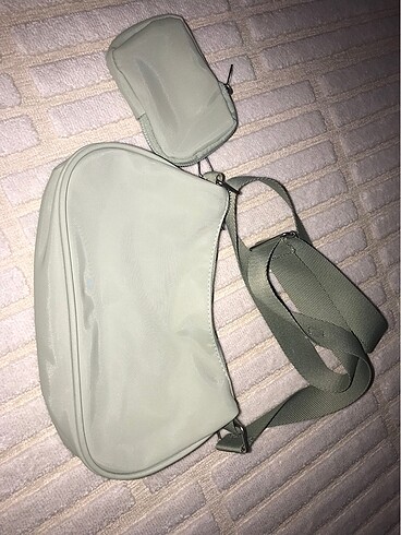 Mint yeşili