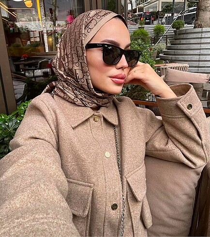 Dior desen şal