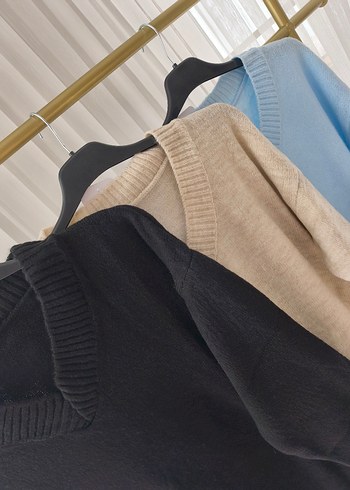 Mavi V Yaka Triko Kadın Kazak - Görsel 4