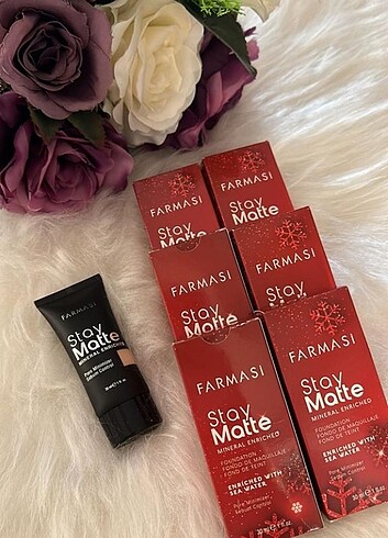 Farmasi stay matte fondöten 